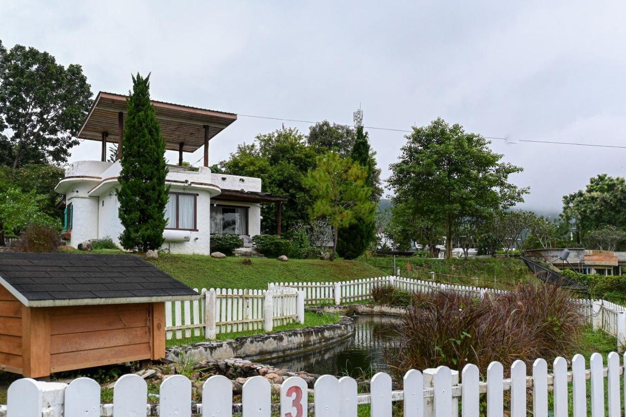 Swiss Valley Hip Resort Suan Phueng Exterior photo